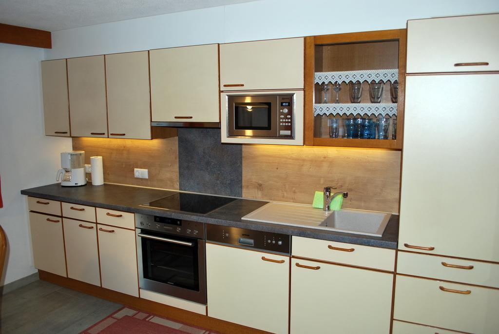 Ferienwohnung Nuener Grins ภายนอก รูปภาพ