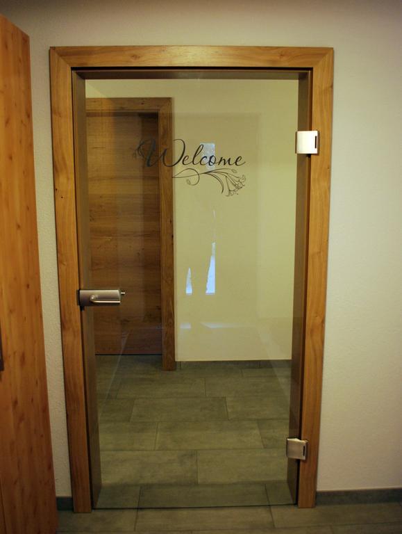 Ferienwohnung Nuener Grins ภายนอก รูปภาพ