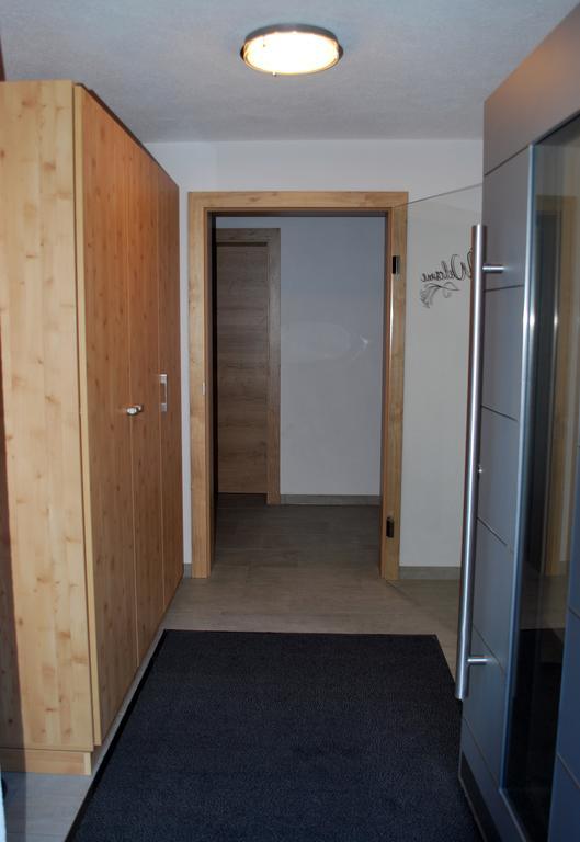 Ferienwohnung Nuener Grins ภายนอก รูปภาพ