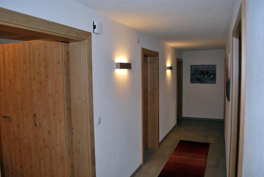 Ferienwohnung Nuener Grins ภายนอก รูปภาพ